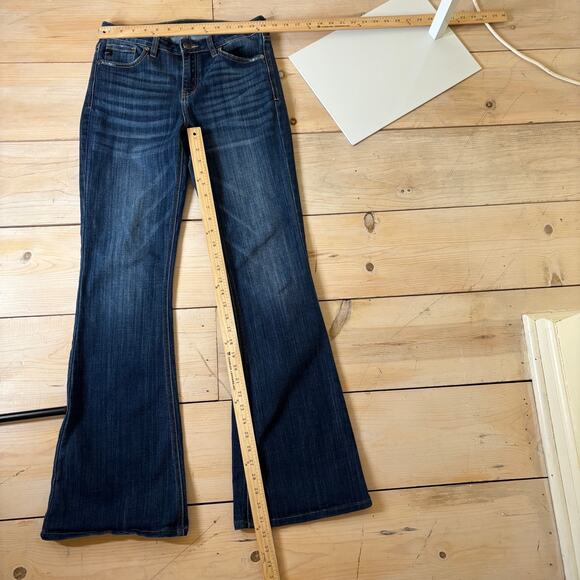 Kancan EUC Women's Dark Wash Flare Jeans Size 7/27 - Picture 5 of 6